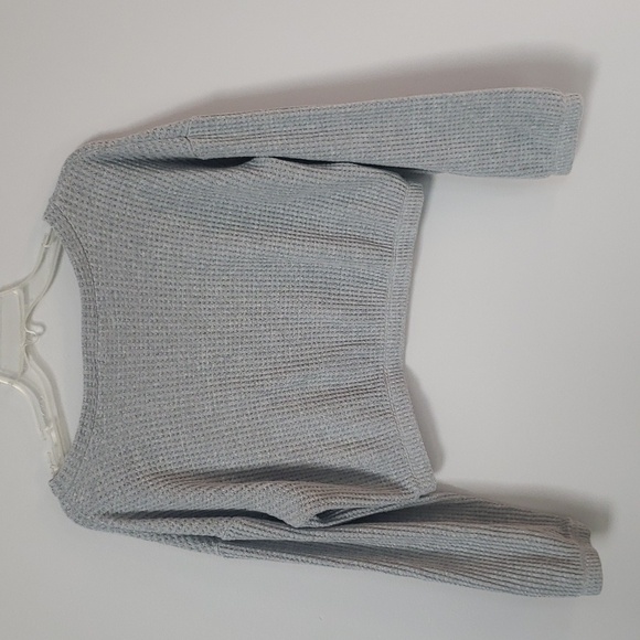 Alter'd State Top Women's Gray Waffle Knit V-Neck Crop Loungewear - Picture 3 of 5